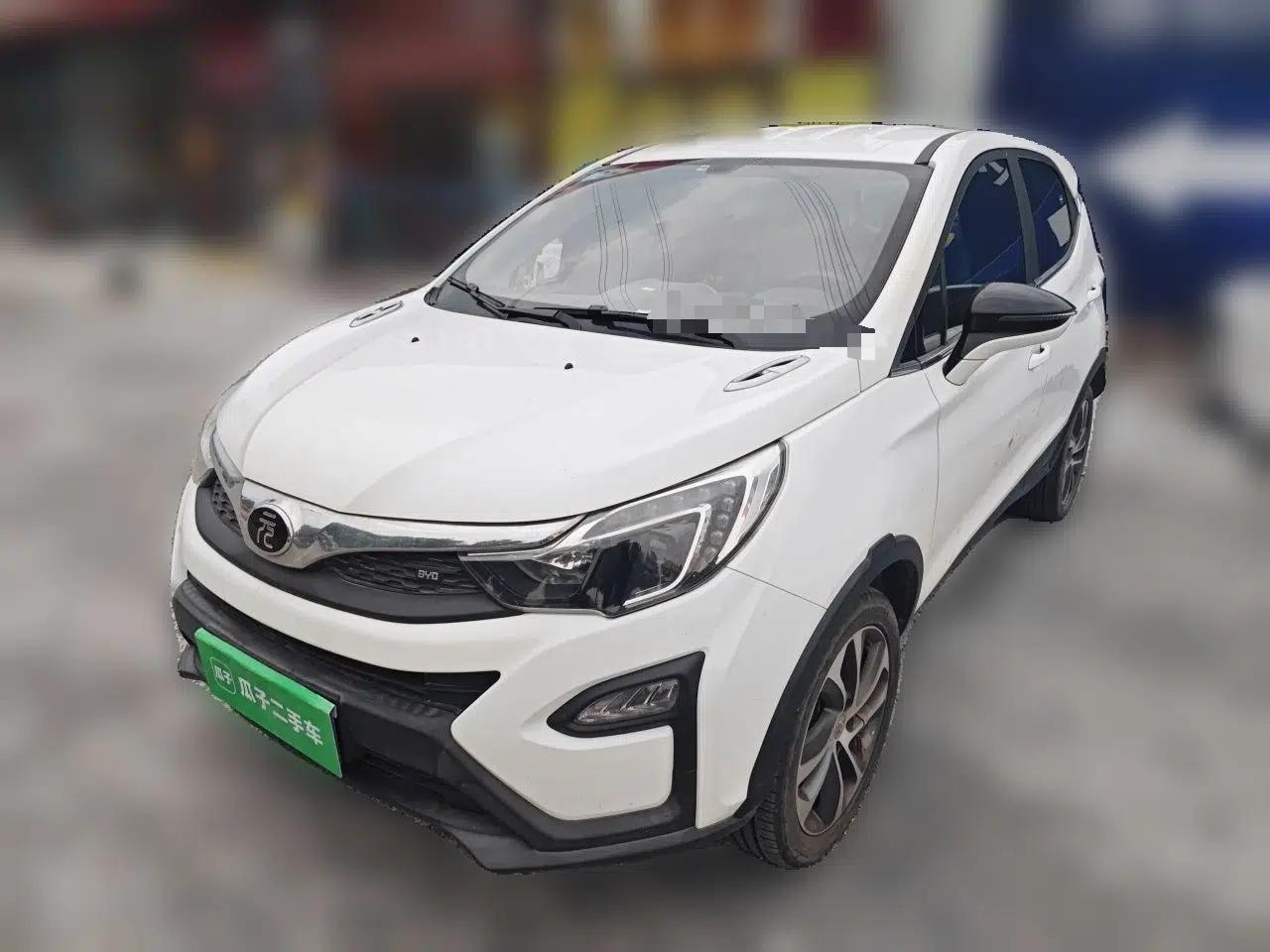 BYD Yuan 2017 1.5L Automatic Cool & Connected Model — миниатюра 1