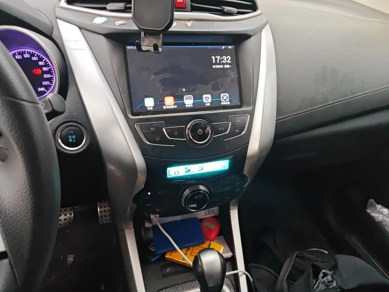 BYD Yuan 2017 1.5L Automatic Cool & Connected Model — миниатюра 13