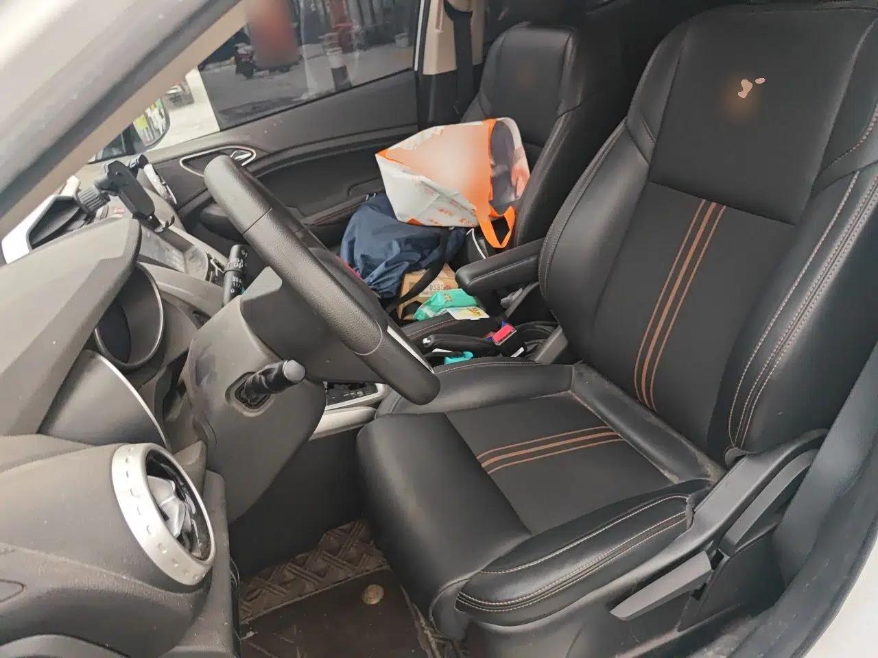 BYD Yuan 2017 1.5L Automatic Cool & Connected Model — миниатюра 15