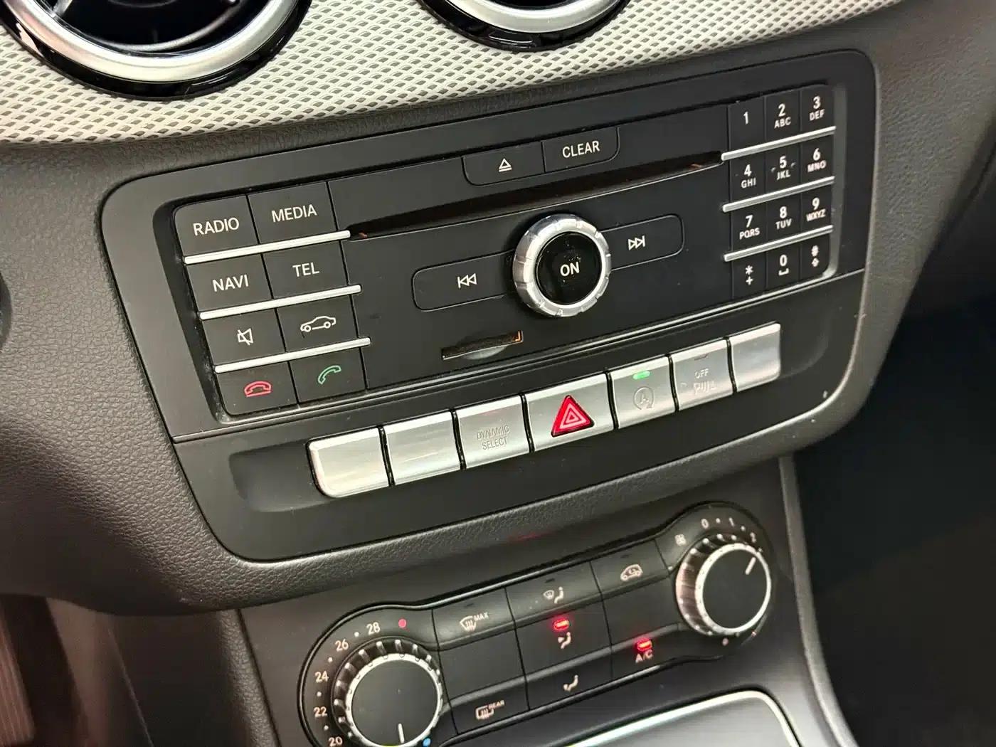 Mercedes-Benz B-Class 2016 B 200 Limited Edition — миниатюра 12
