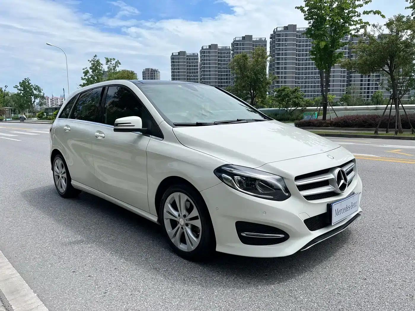 Mercedes-Benz B-Class 2015 B 200 Fashion Edition — миниатюра 3