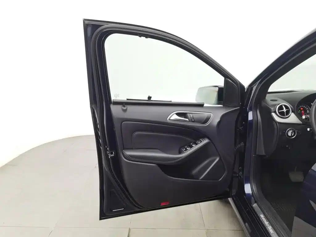2018 Mercedes-Benz B-Class B 200 Dynamic — миниатюра 8