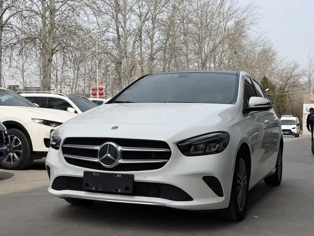 Mercedes-Benz B-Class 2020 B 200 Fashion Edition — миниатюра 1