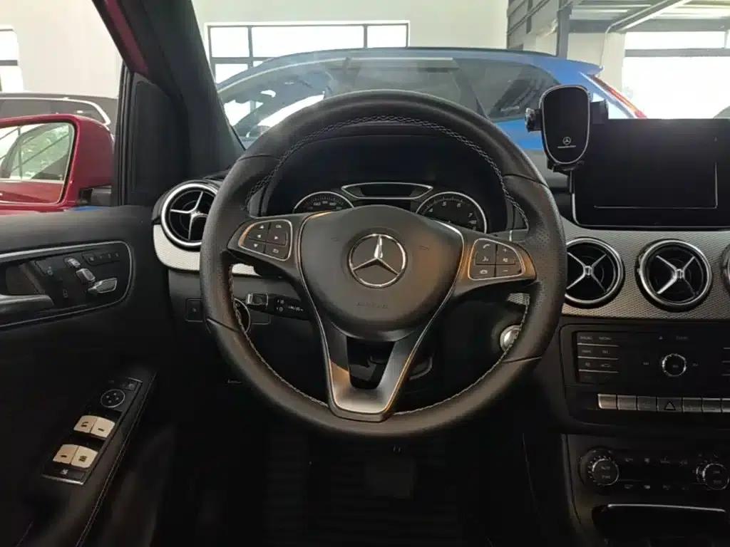 Mercedes-Benz B-Class 2015 B 200 Fashion Edition — миниатюра 11
