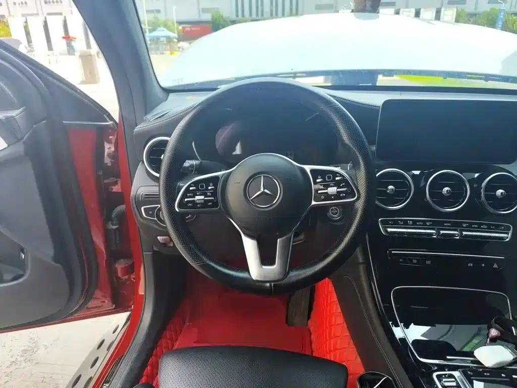Mercedes-Benz GLC Coupe 2020 GLC 260 4MATIC Coupe SUV — миниатюра 11