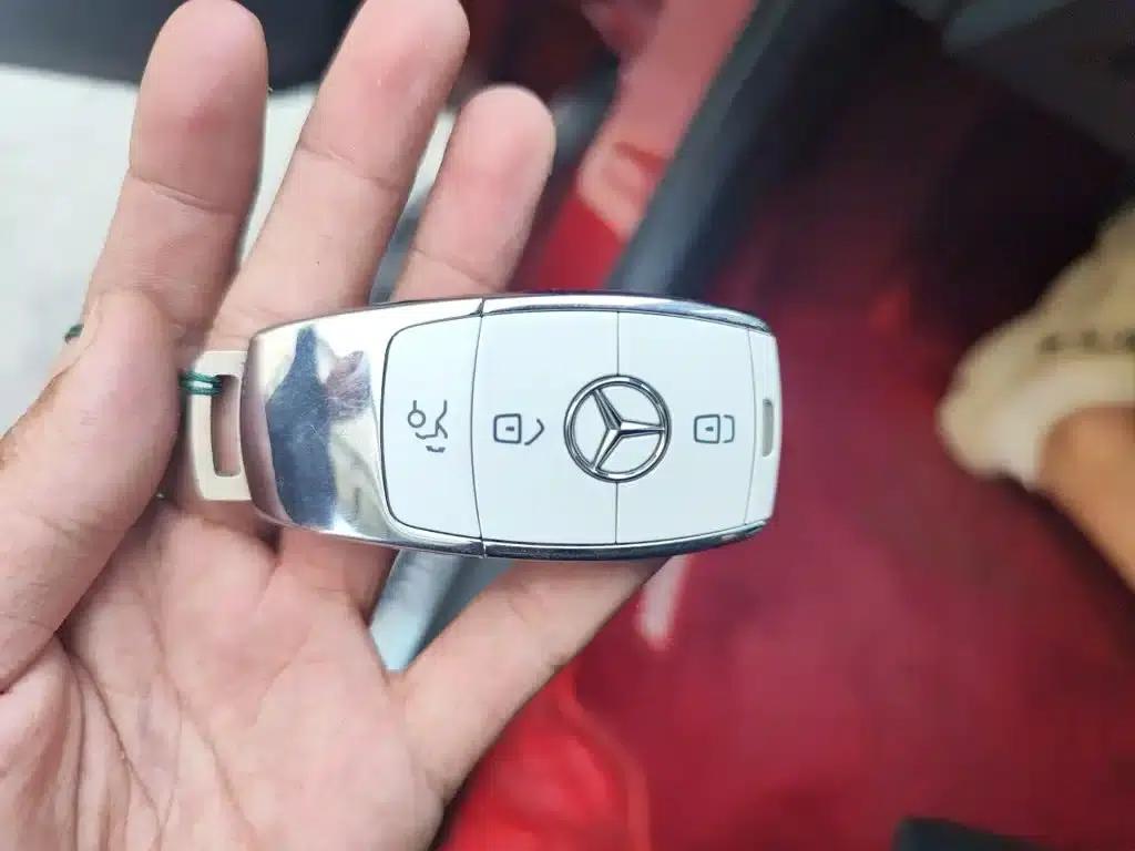 Mercedes-Benz GLC Coupe 2020 GLC 260 4MATIC Coupe SUV — миниатюра 9