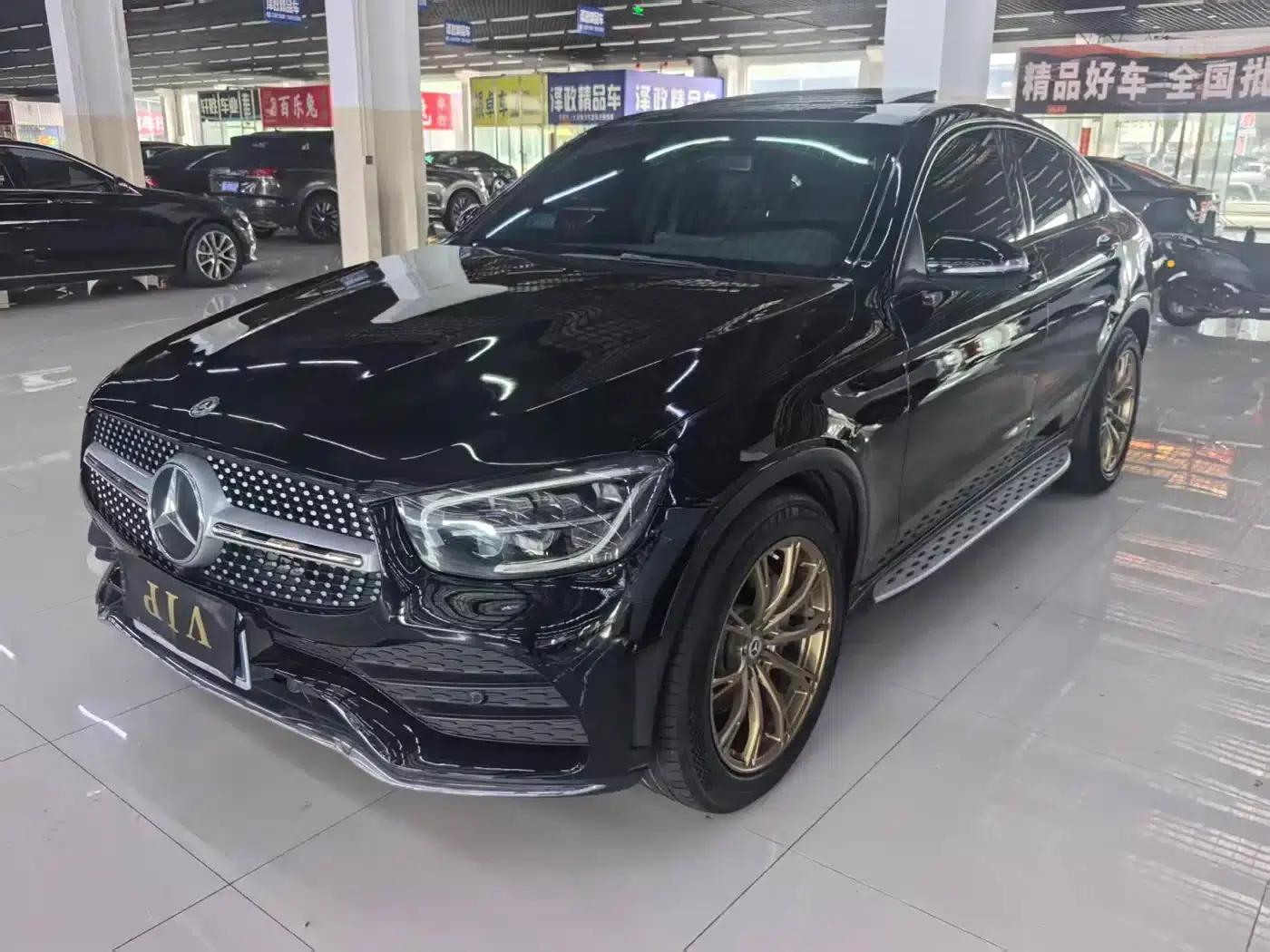 Mercedes-Benz GLC Coupe 2020 GLC 260 4MATIC Coupe SUV — миниатюра 1