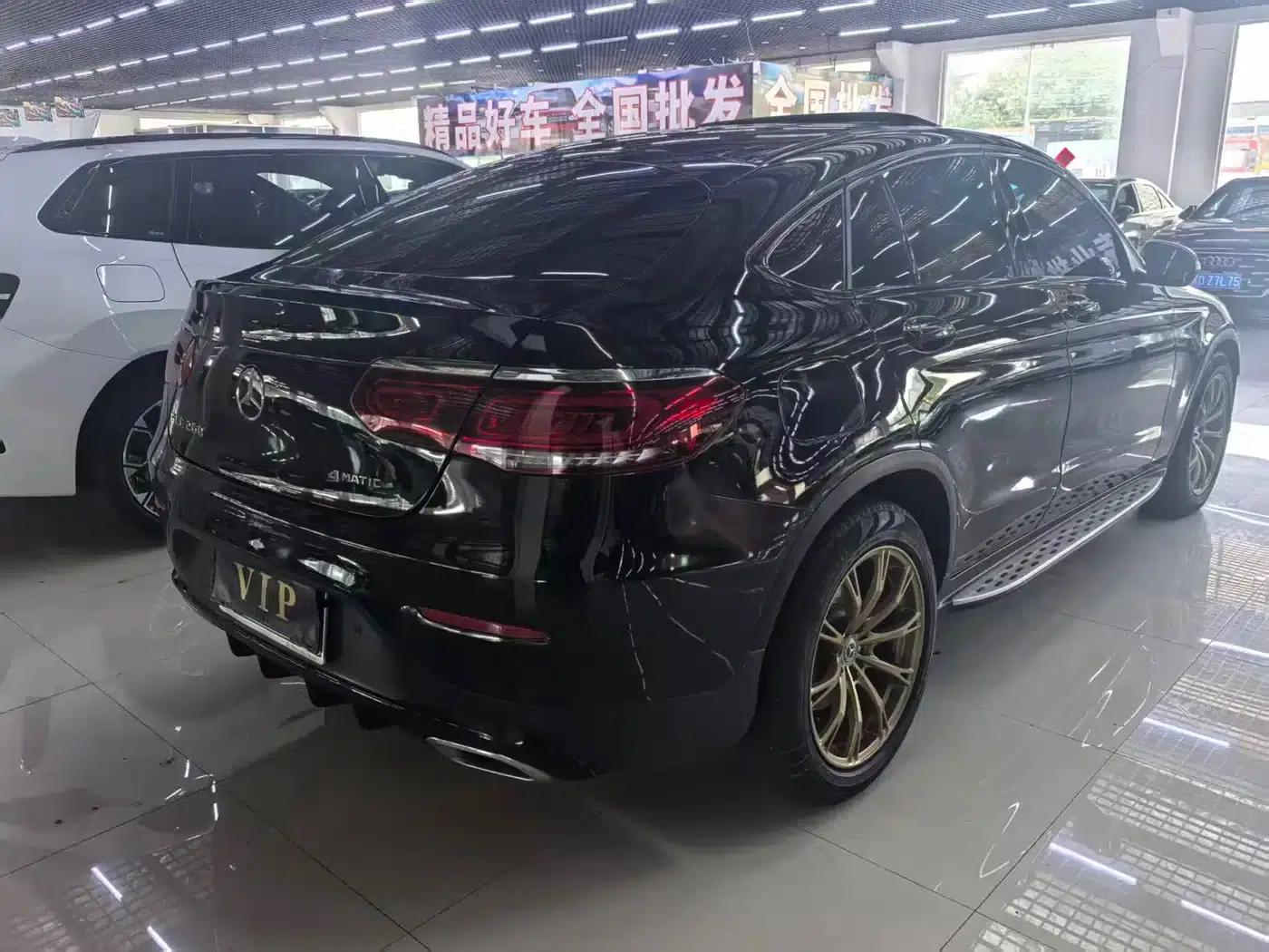 Mercedes-Benz GLC Coupe 2020 GLC 260 4MATIC Coupe SUV — миниатюра 7