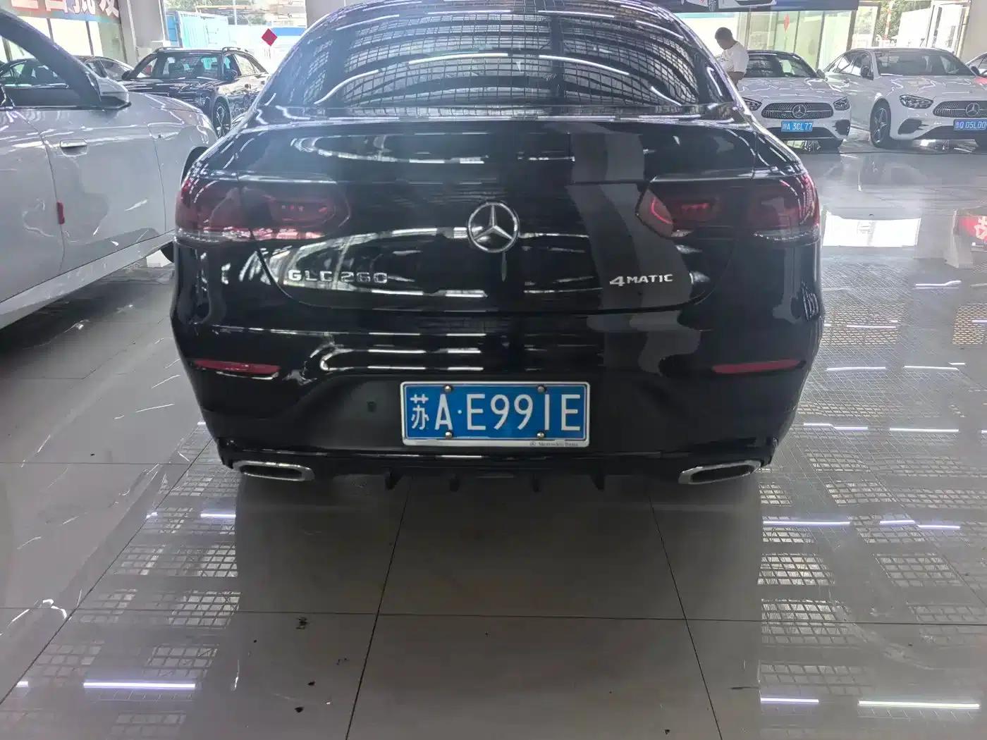 Mercedes-Benz GLC Coupe 2020 GLC 260 4MATIC Coupe SUV — миниатюра 6