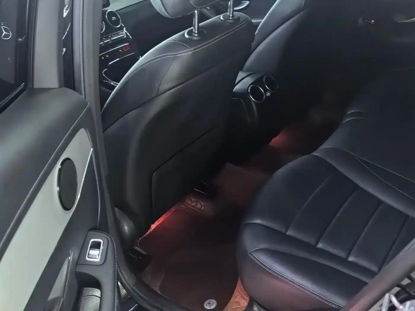 Mercedes-Benz GLC Coupe 2020 GLC 260 4MATIC Coupe SUV — миниатюра 9