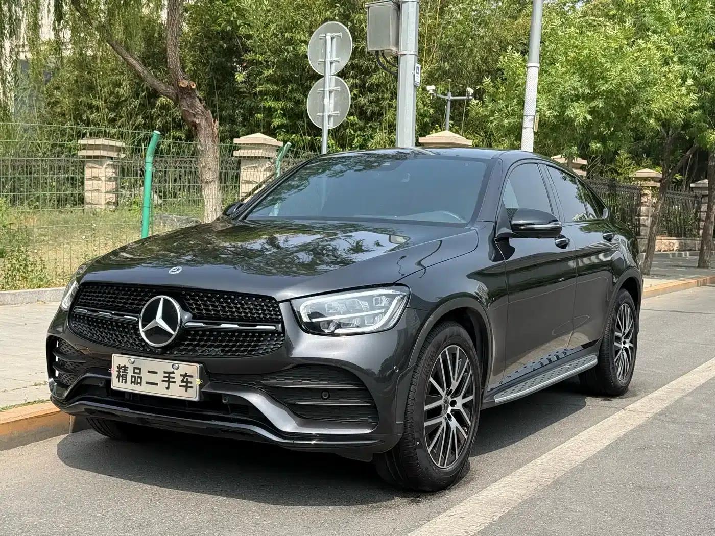 2021 Mercedes-Benz GLC Coupe, GLC 300 4MATIC Coupe SUV — миниатюра 1