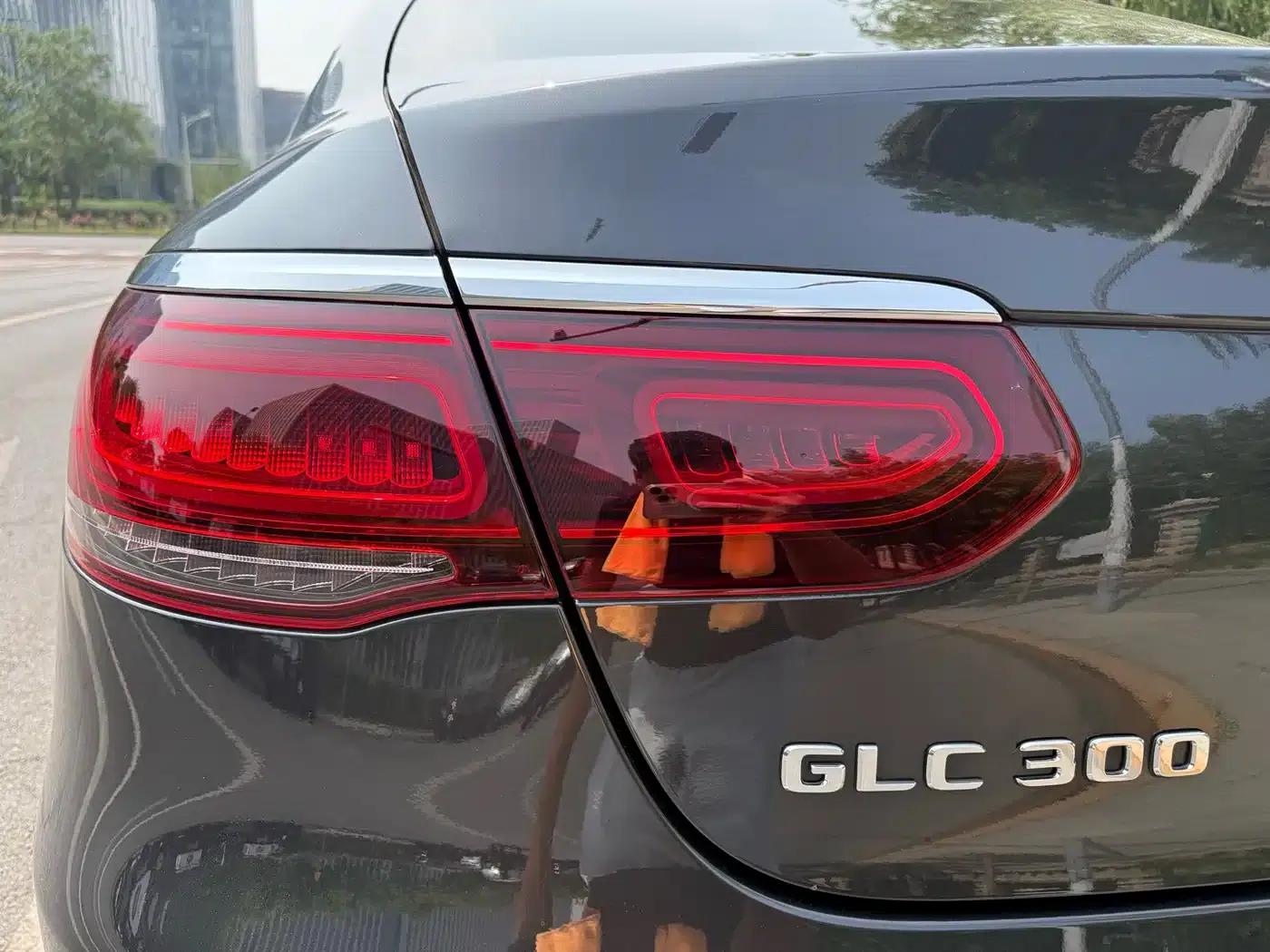 2021 Mercedes-Benz GLC Coupe, GLC 300 4MATIC Coupe SUV — миниатюра 5