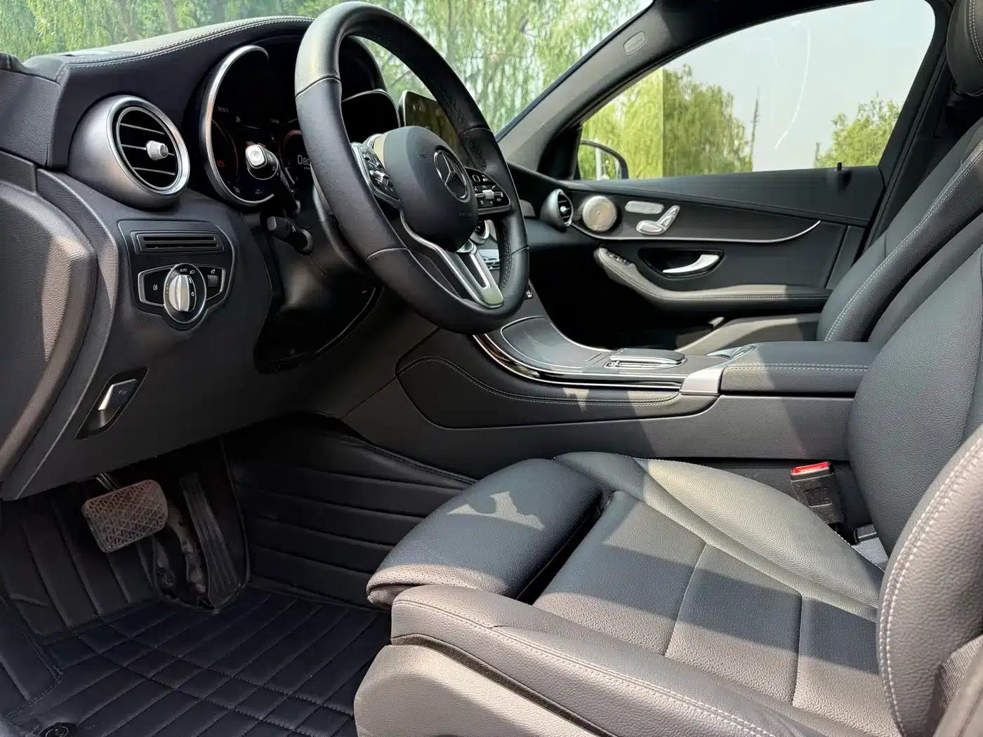 2021 Mercedes-Benz GLC Coupe, GLC 300 4MATIC Coupe SUV — миниатюра 7