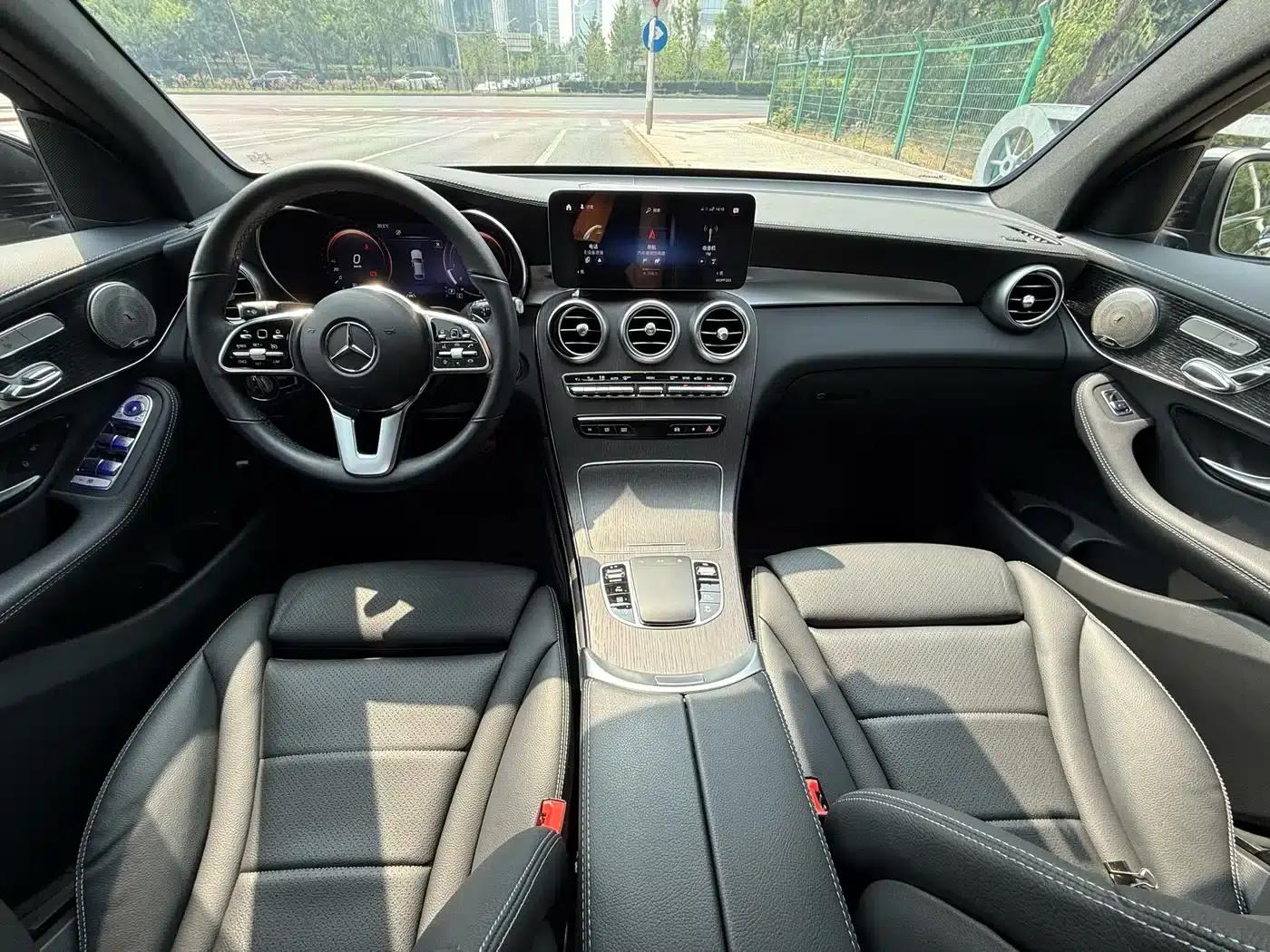 2021 Mercedes-Benz GLC Coupe, GLC 300 4MATIC Coupe SUV — миниатюра 8