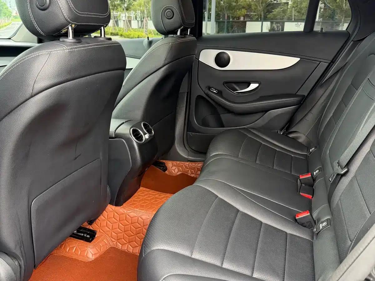 Mercedes-Benz GLC Coupe 2020 GLC 260 4MATIC Coupe SUV — миниатюра 14