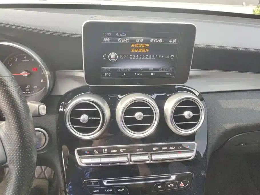 Mercedes-Benz GLC Coupe 2018 GLC 200 4MATIC Coupe SUV — миниатюра 13