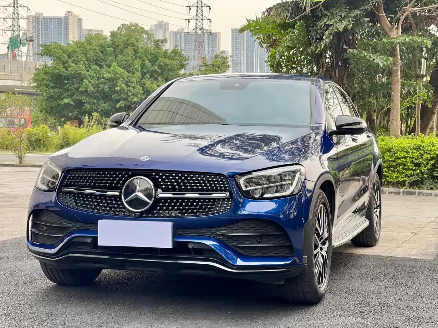 2020 Mercedes-Benz GLC Coupe, GLC 300 4MATIC Coupe SUV — миниатюра 1