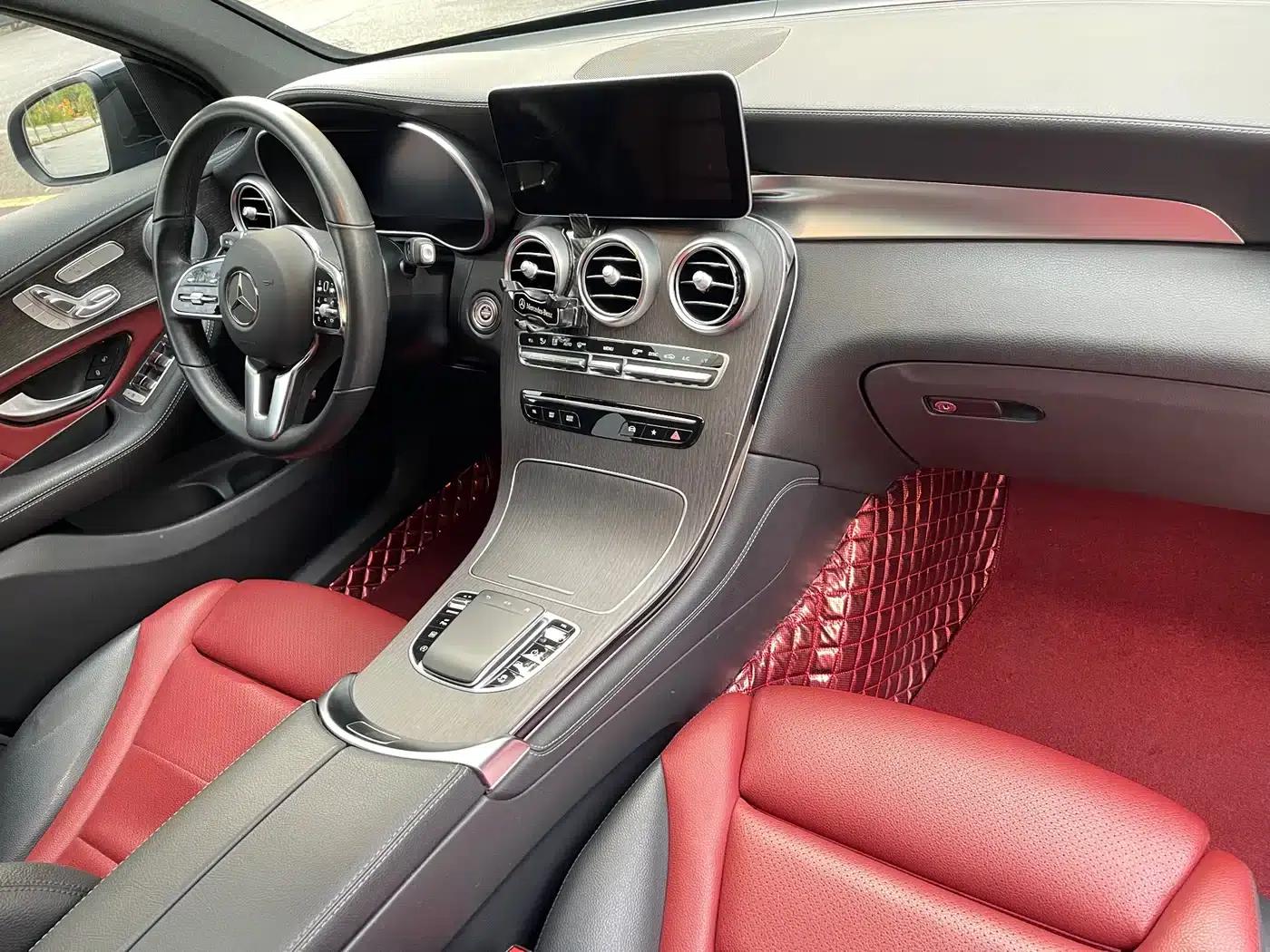 2020 Mercedes-Benz GLC Coupe, GLC 300 4MATIC Coupe SUV — миниатюра 21