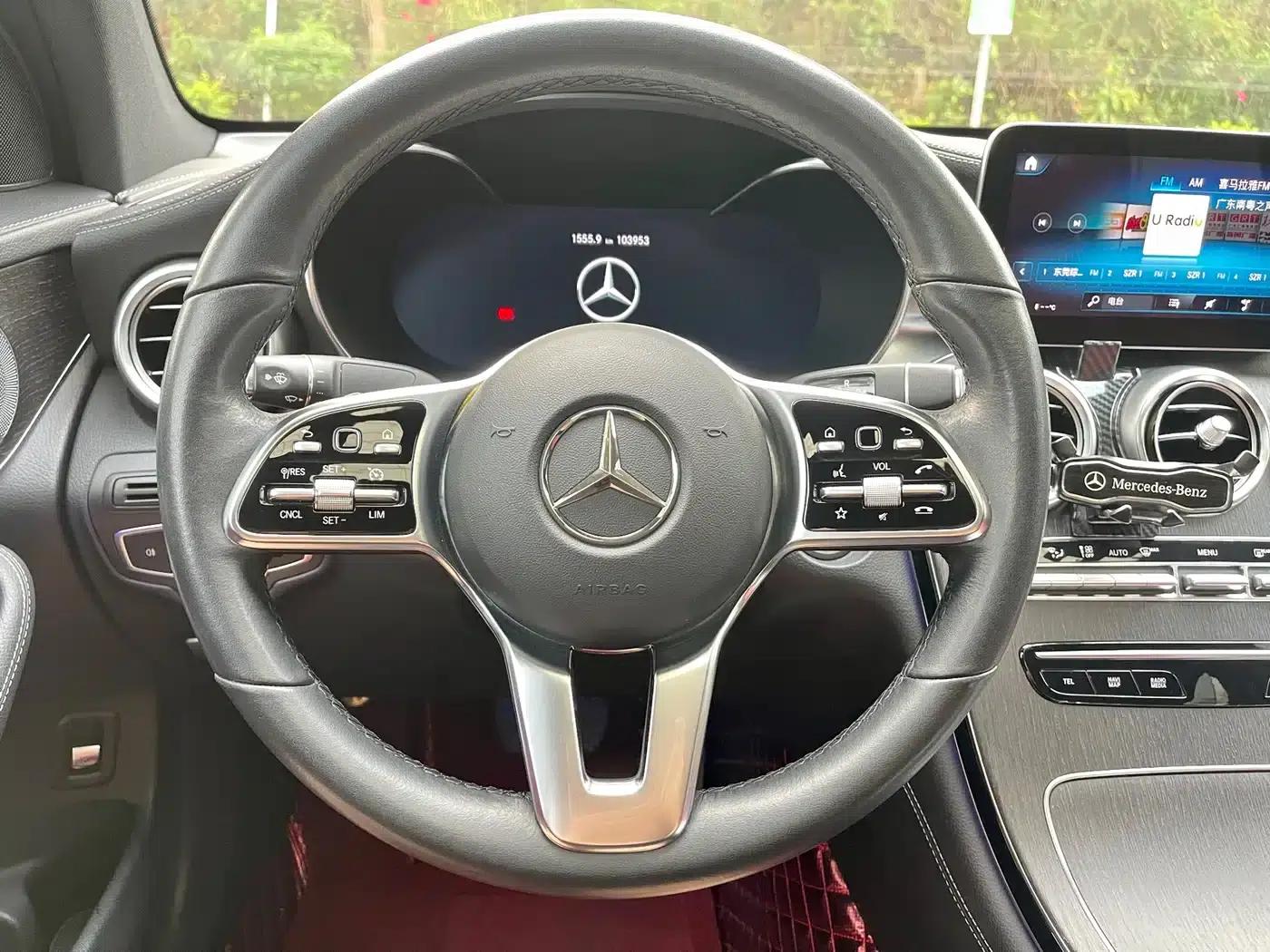2020 Mercedes-Benz GLC Coupe, GLC 300 4MATIC Coupe SUV — миниатюра 27