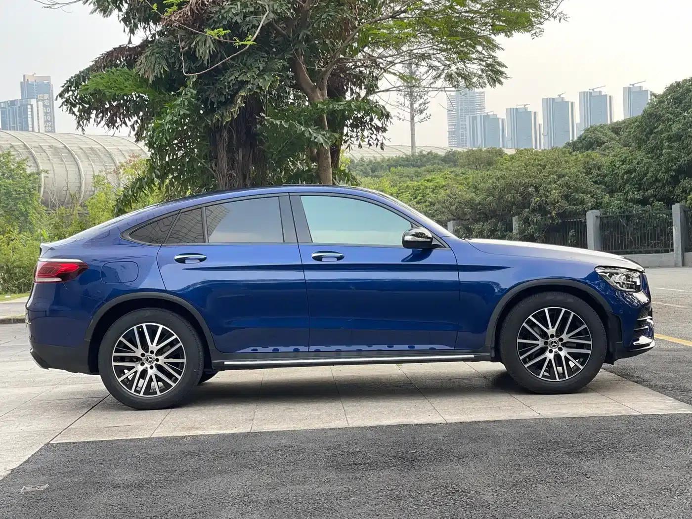 2020 Mercedes-Benz GLC Coupe, GLC 300 4MATIC Coupe SUV — миниатюра 29