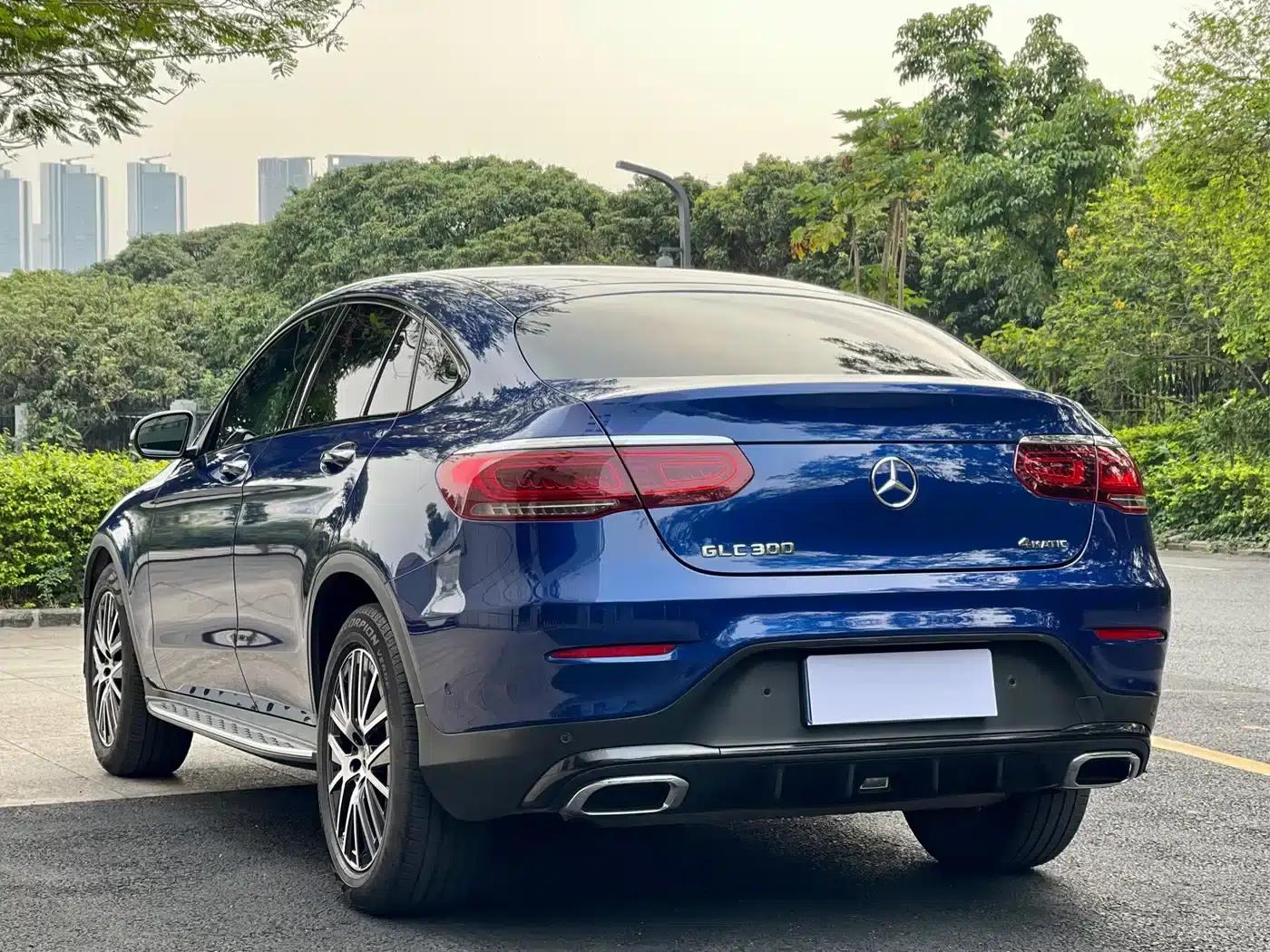 2020 Mercedes-Benz GLC Coupe, GLC 300 4MATIC Coupe SUV — миниатюра 4