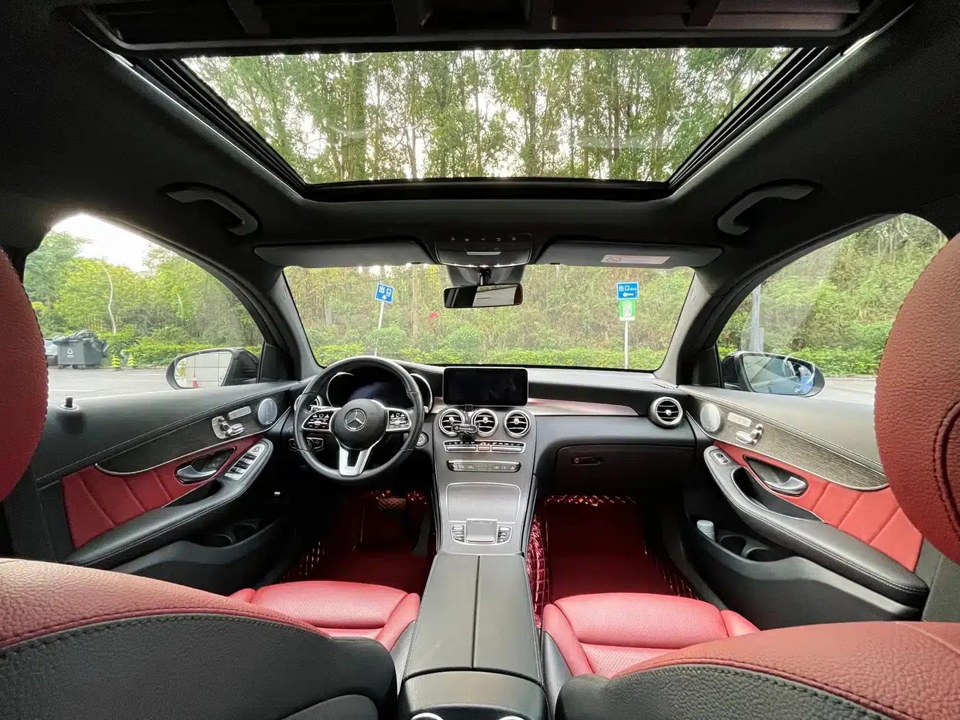2020 Mercedes-Benz GLC Coupe, GLC 300 4MATIC Coupe SUV — миниатюра 10