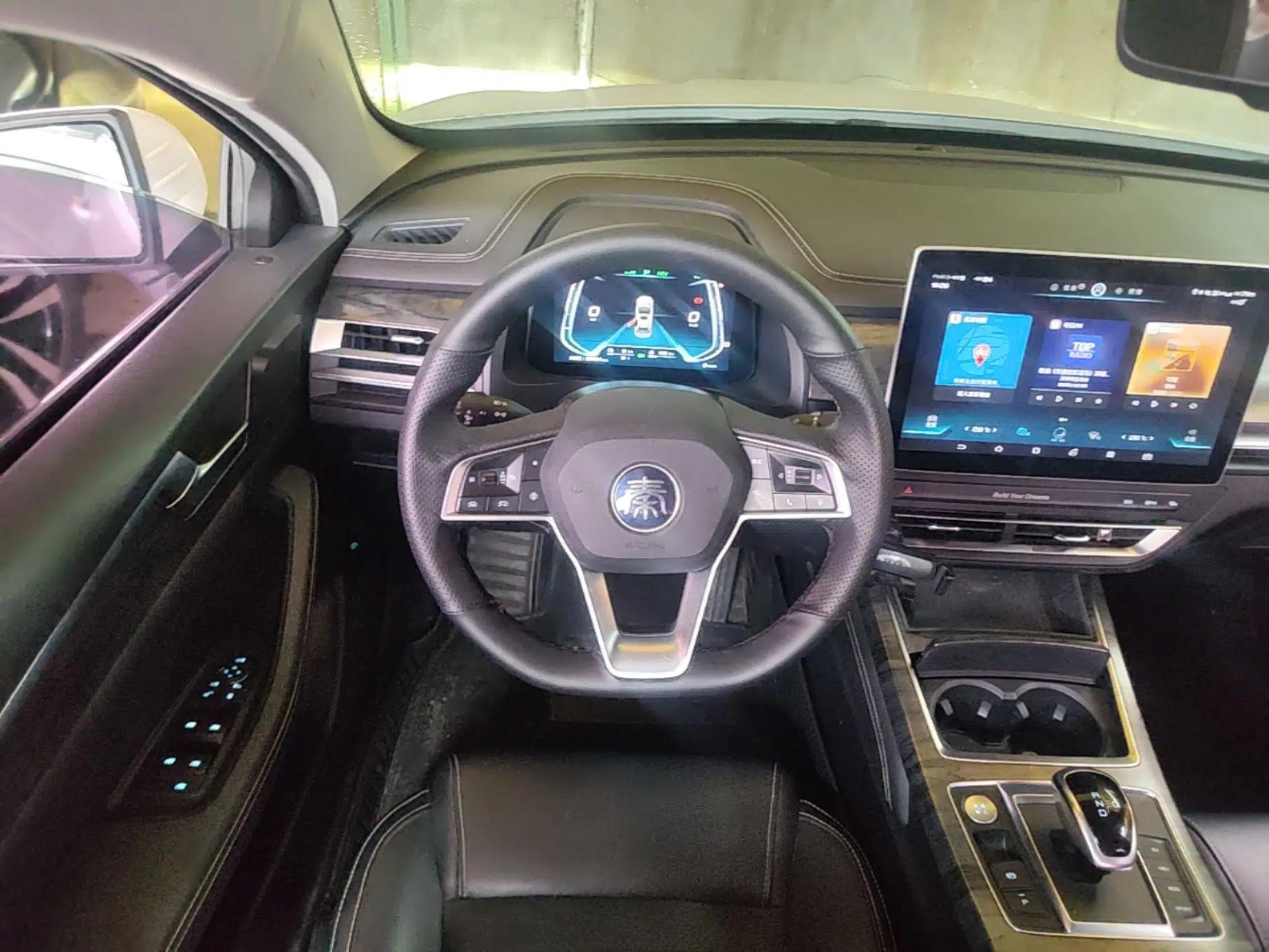 BYD Qin Pro New Energy 2018 DM 1.5TI Automatic Smart Connect Elite Model — миниатюра 13