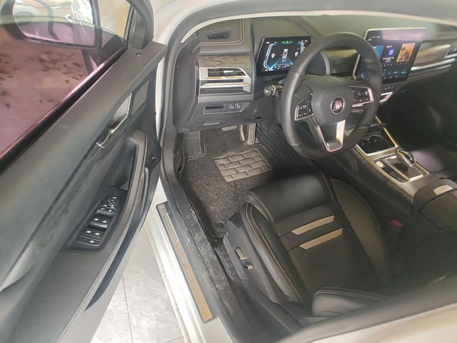 BYD Qin Pro New Energy 2018 DM 1.5TI Automatic Smart Connect Elite Model — миниатюра 18