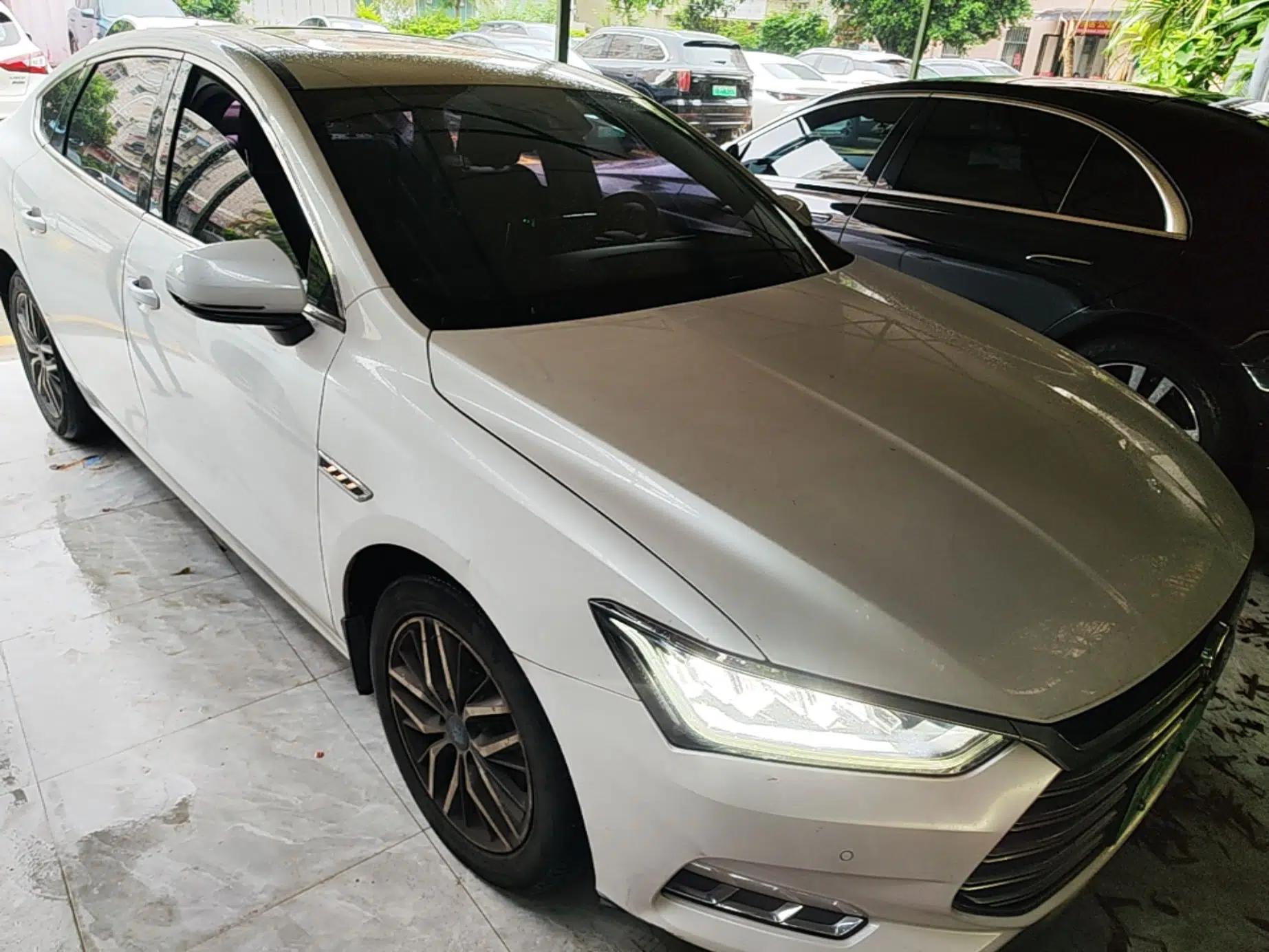 BYD Qin Pro New Energy 2018 DM 1.5TI Automatic Smart Connect Elite Model — миниатюра 3
