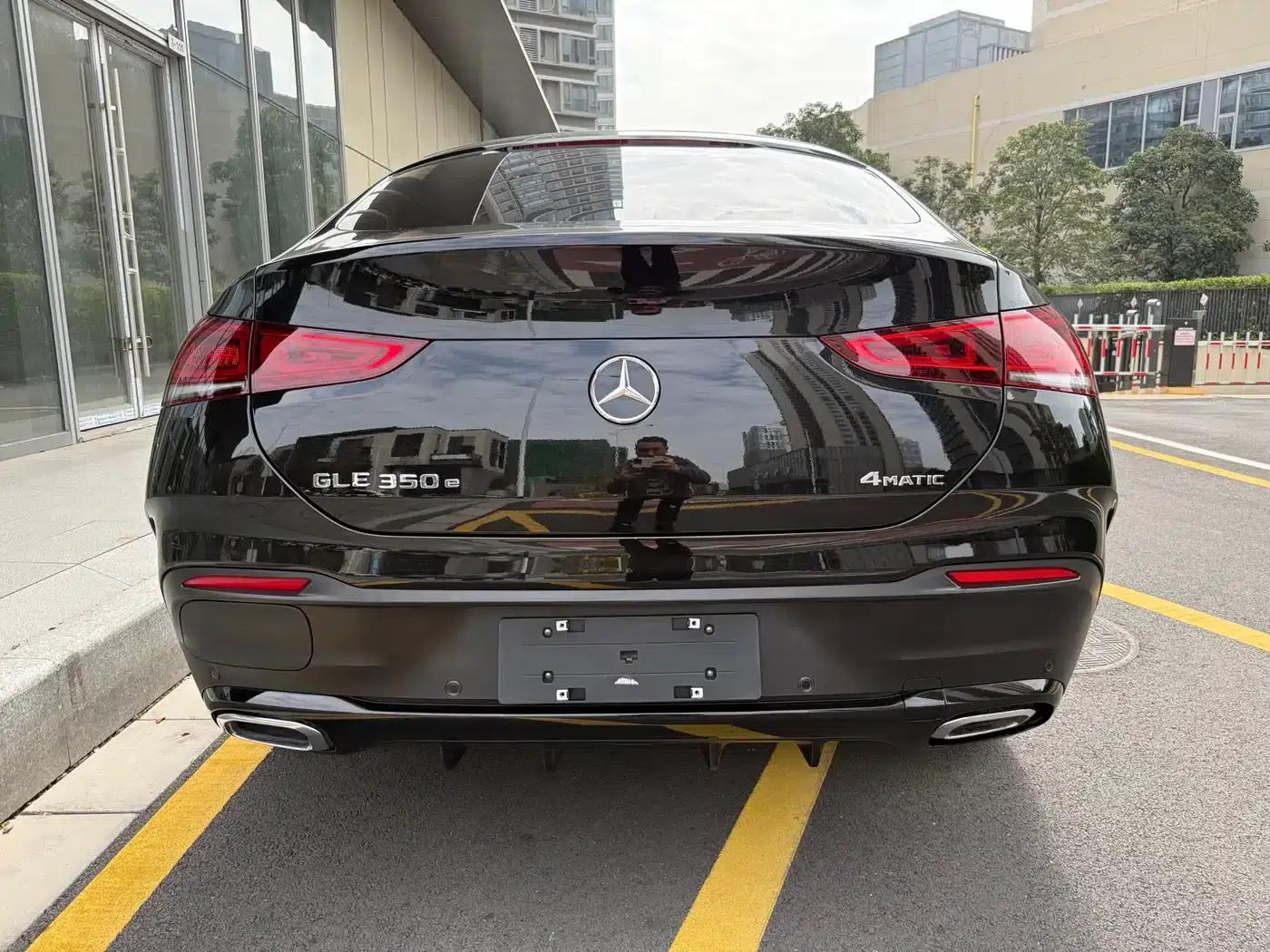Mercedes-Benz GLE Coupe 2021 GLE 350 e 4MATIC Coupe SUV — миниатюра 5