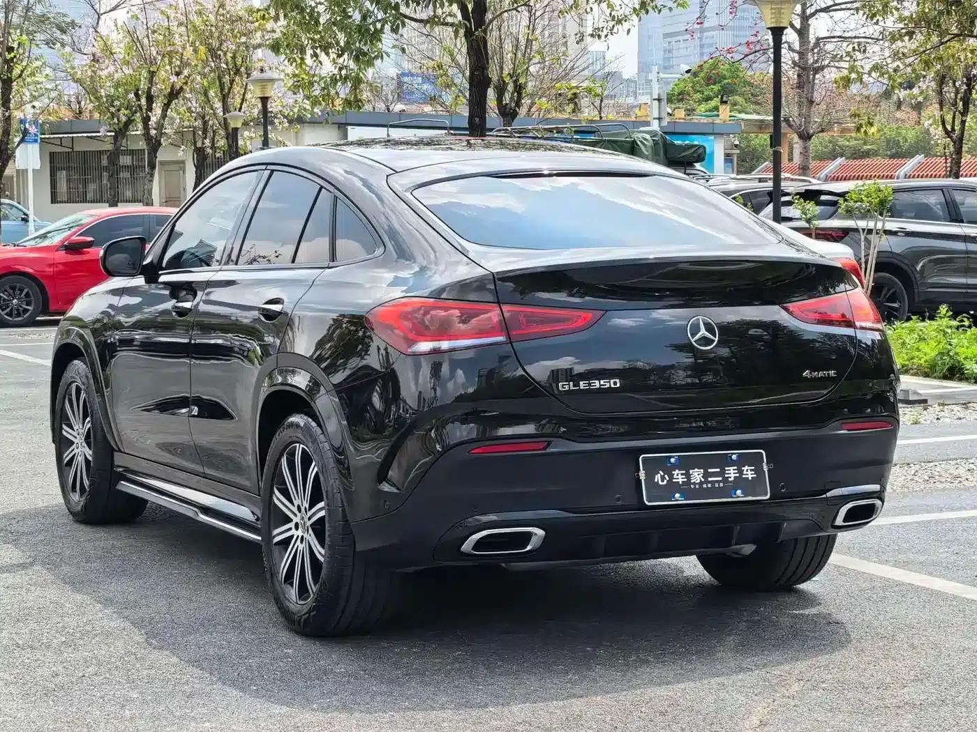 2022 Mercedes-Benz GLE Coupe Facelift GLE 350 4MATIC Coupe SUV Luxury Model — миниатюра 2
