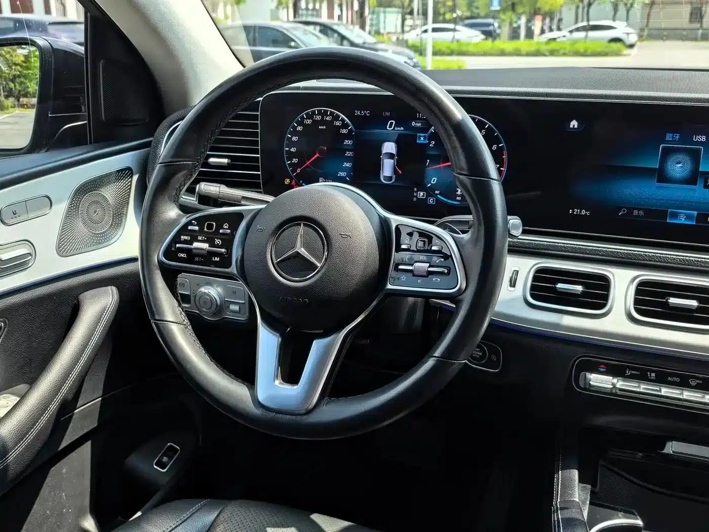 2022 Mercedes-Benz GLE Coupe Facelift GLE 350 4MATIC Coupe SUV Luxury Model — миниатюра 11