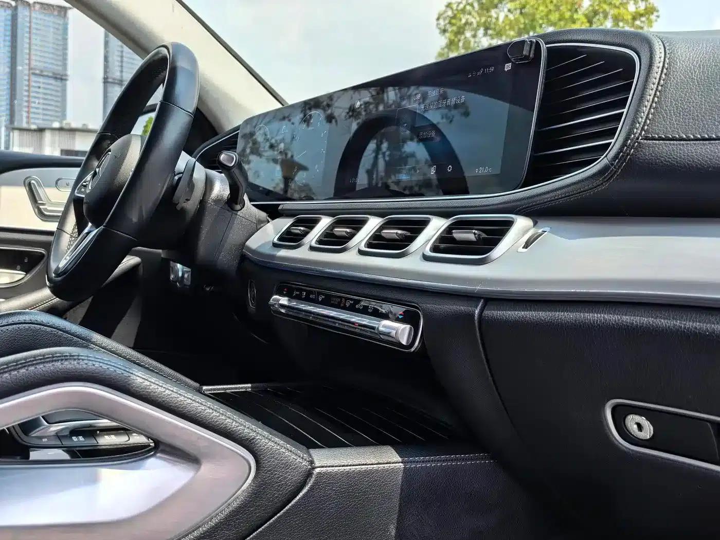 2022 Mercedes-Benz GLE Coupe Facelift GLE 350 4MATIC Coupe SUV Luxury Model — миниатюра 13