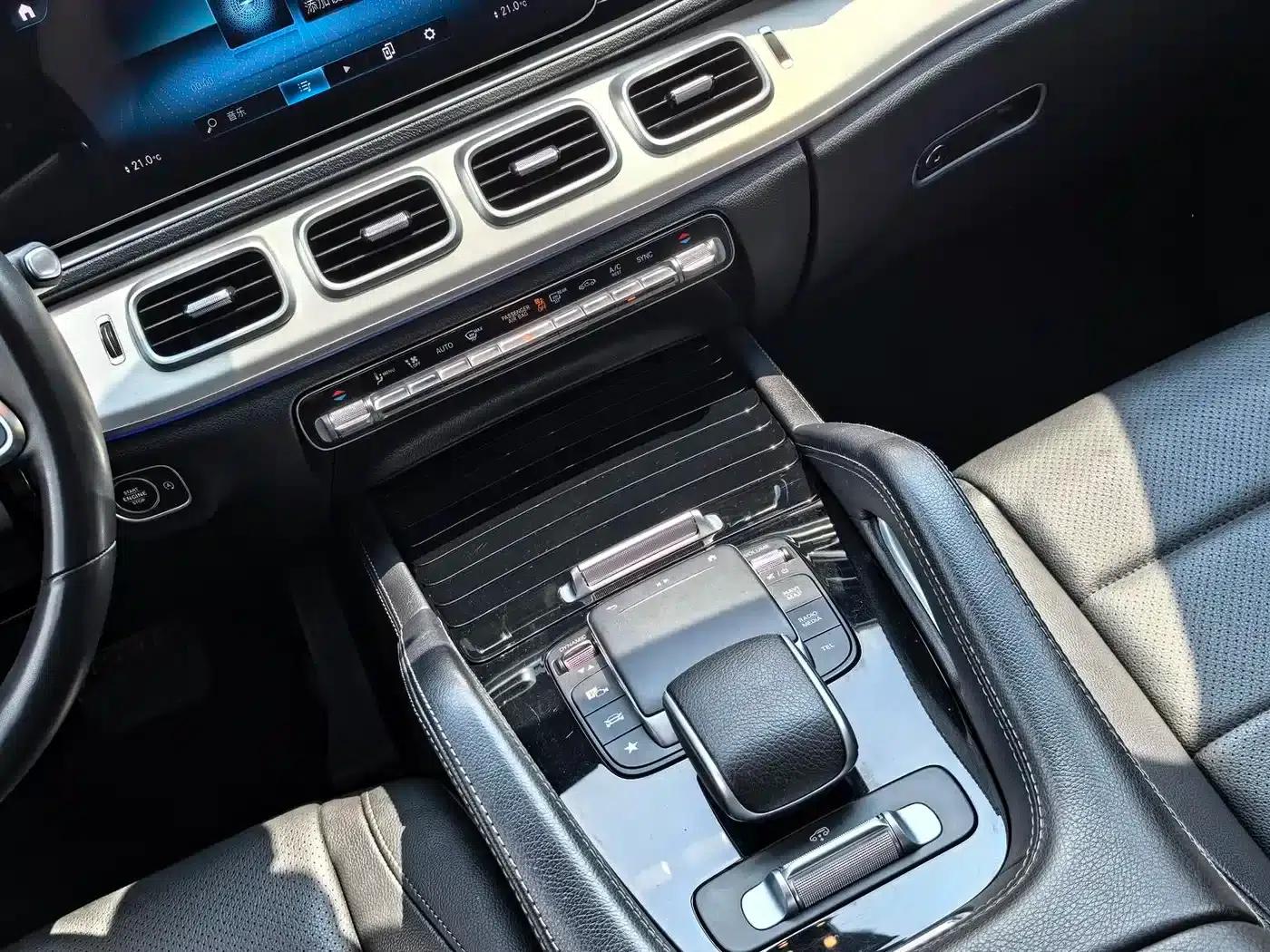 2022 Mercedes-Benz GLE Coupe Facelift GLE 350 4MATIC Coupe SUV Luxury Model — миниатюра 15