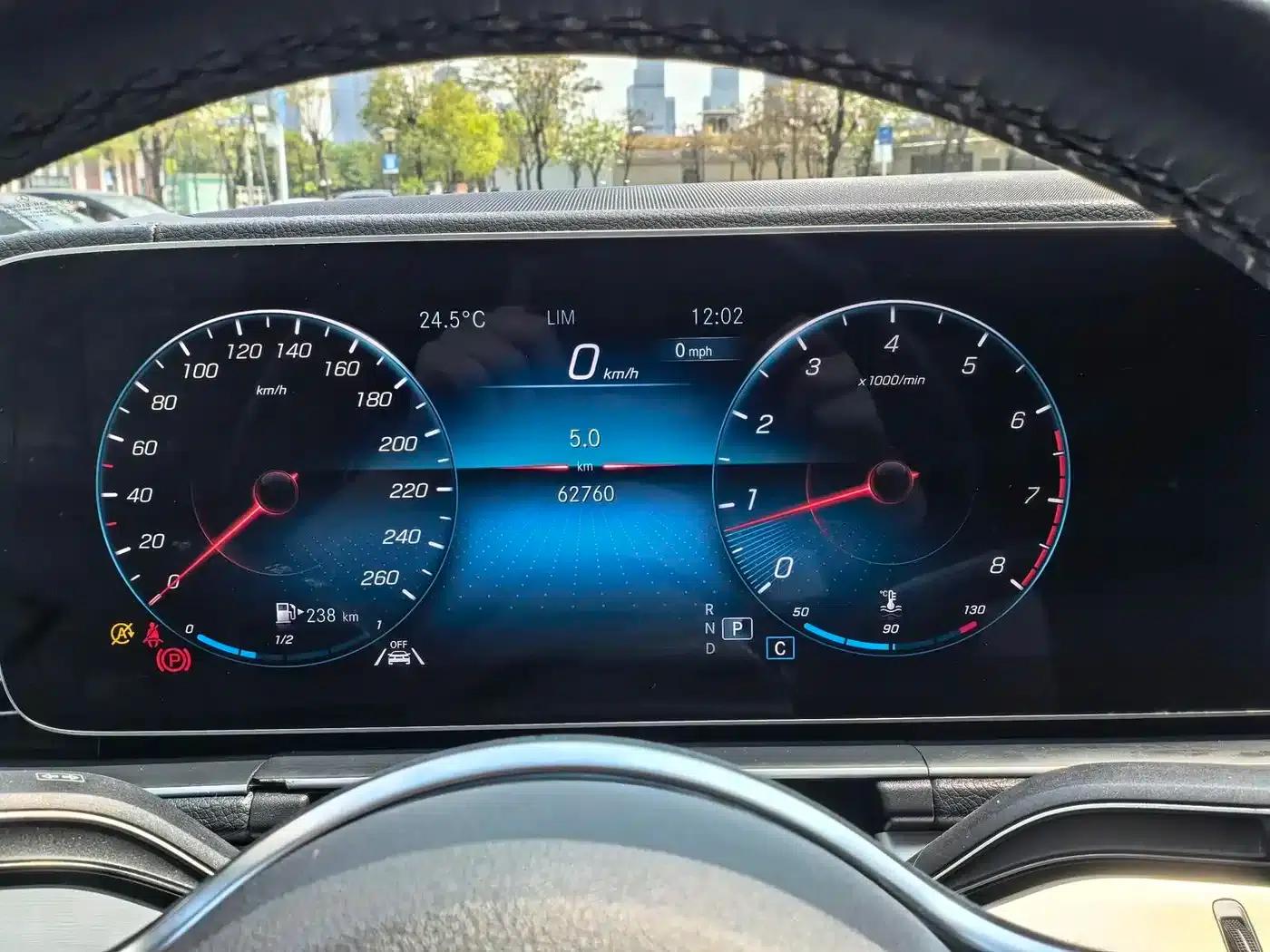 2022 Mercedes-Benz GLE Coupe Facelift GLE 350 4MATIC Coupe SUV Luxury Model — миниатюра 21