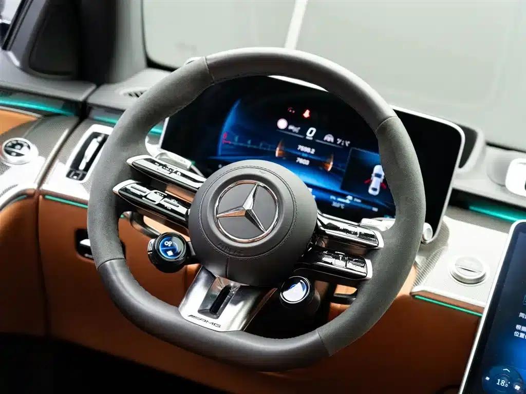 2024 Mercedes-Benz S-Class AMG PHEV — миниатюра 17