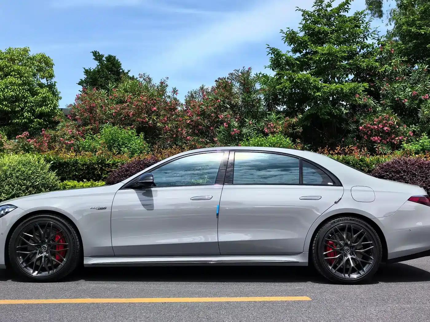 Mercedes-Benz S-Class AMG PHEV 2024 AMG S 63 L E Performance First Edition — миниатюра 2