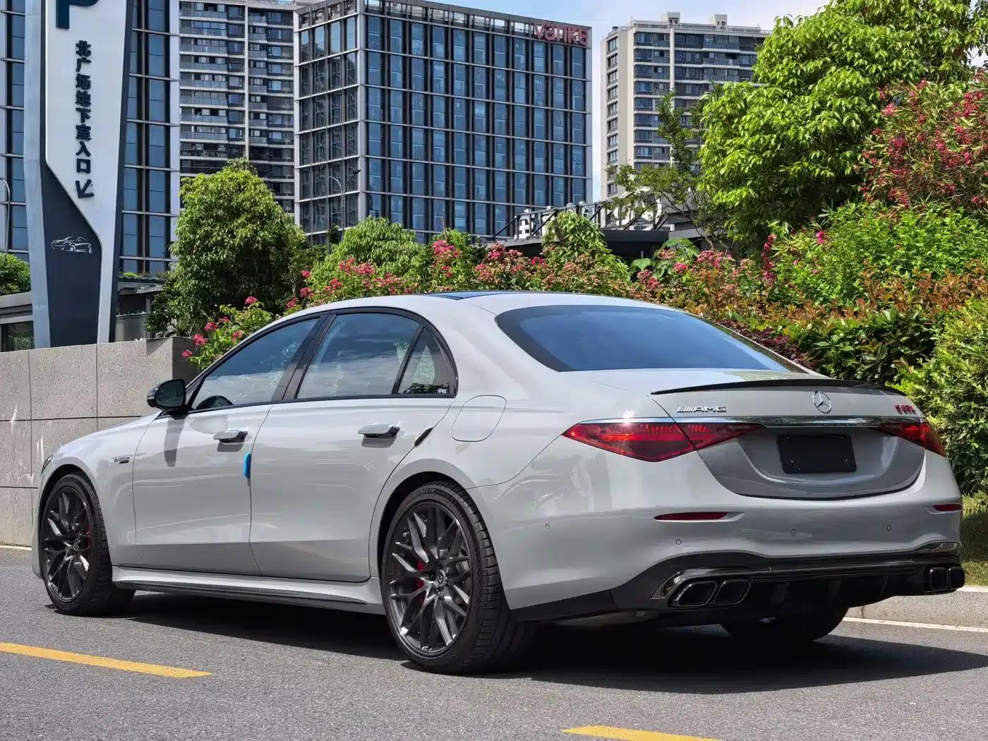 Mercedes-Benz S-Class AMG PHEV 2024 AMG S 63 L E Performance First Edition — миниатюра 3