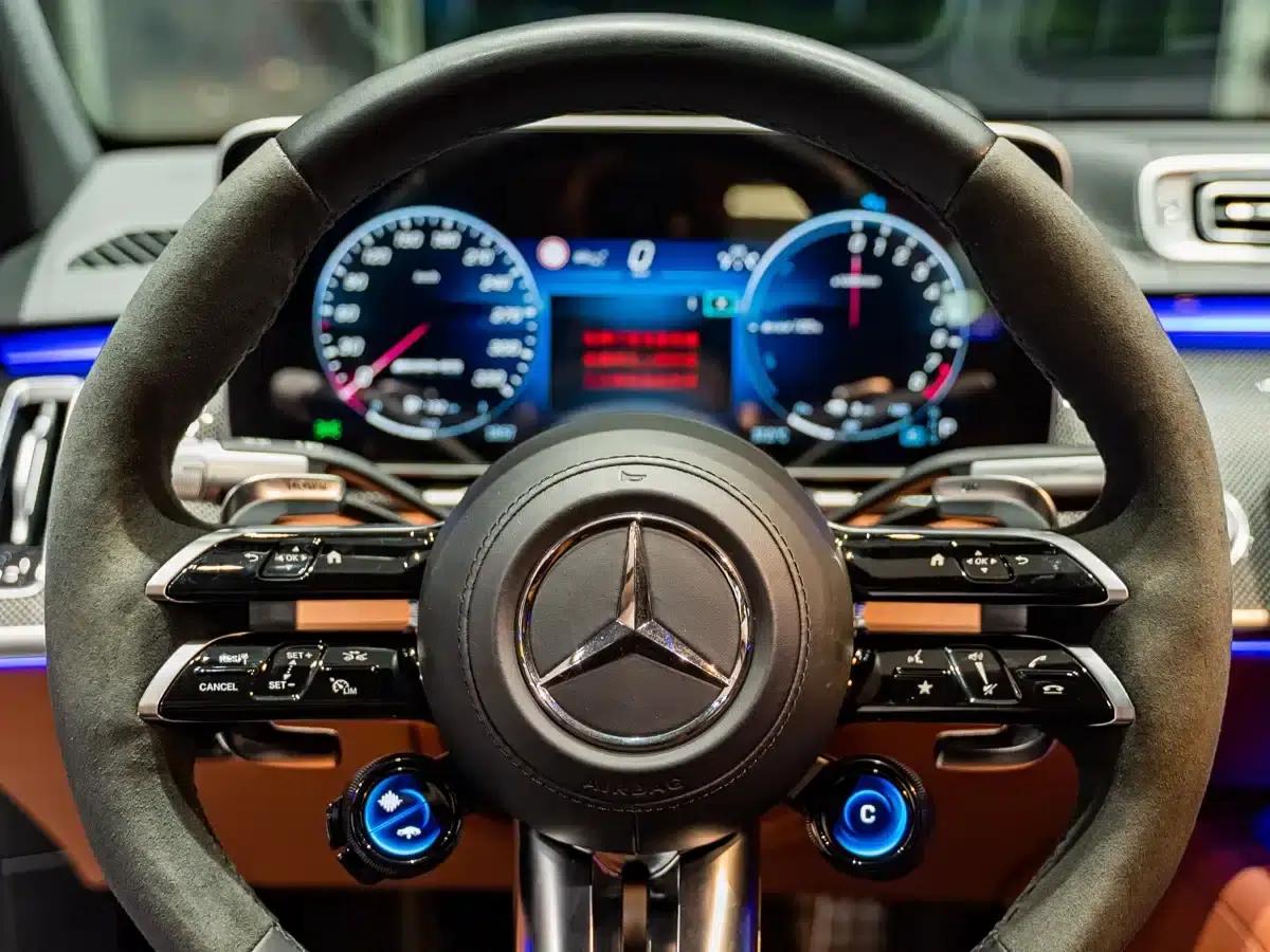 2024 Mercedes-Benz S-Class AMG PHEV — миниатюра 31