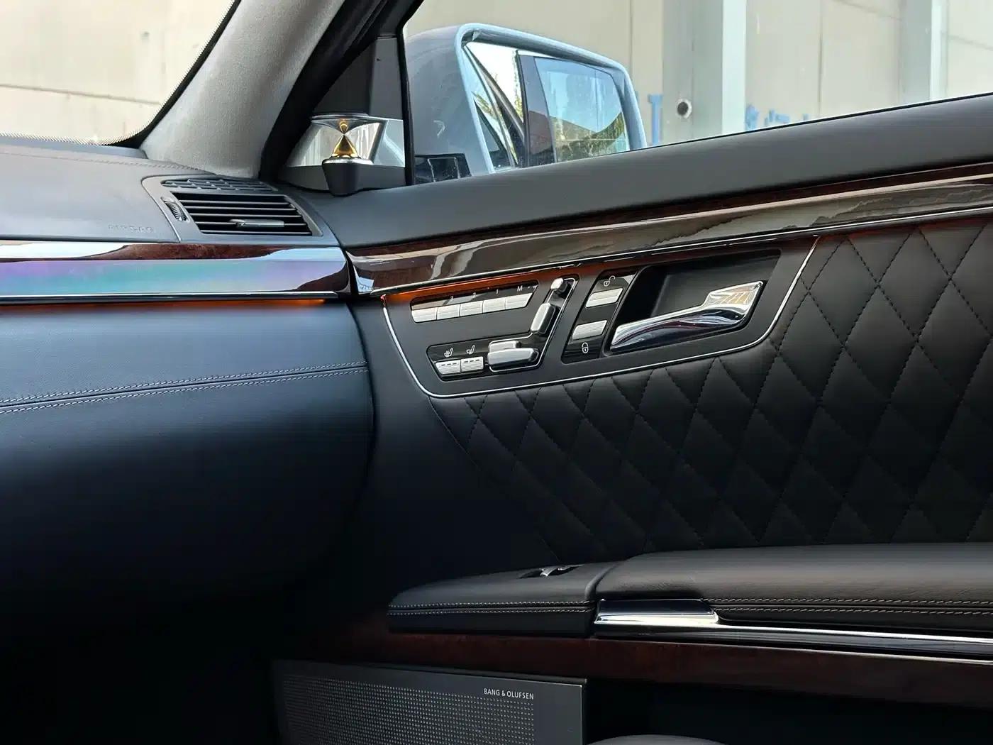 2013 Mercedes-Benz S-Class AMG S 65 L Grand Edition — миниатюра 13