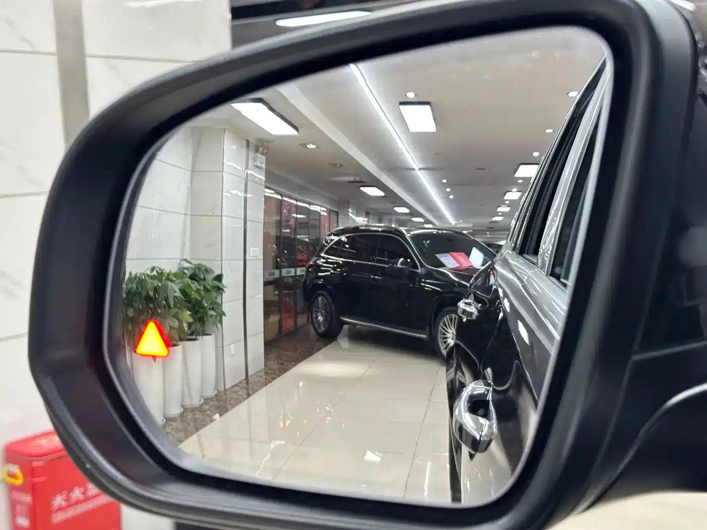 2021 Maybach GLS 480 4MATIC — миниатюра 21
