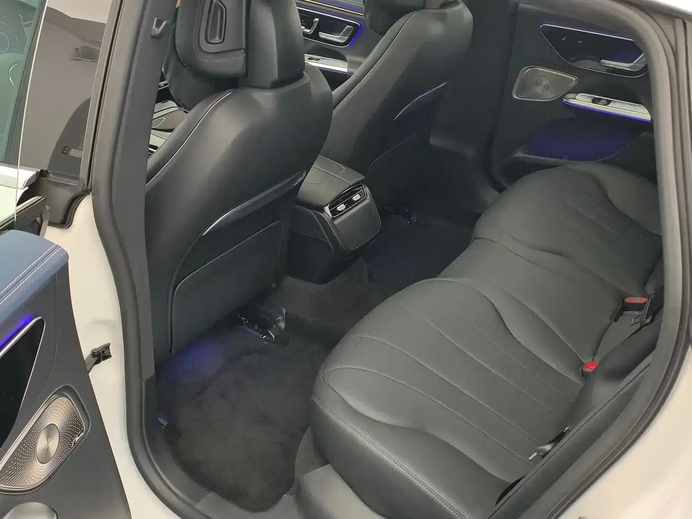 Mercedes-Benz EQE 2025 500 4MATIC Luxury Edition — миниатюра 14