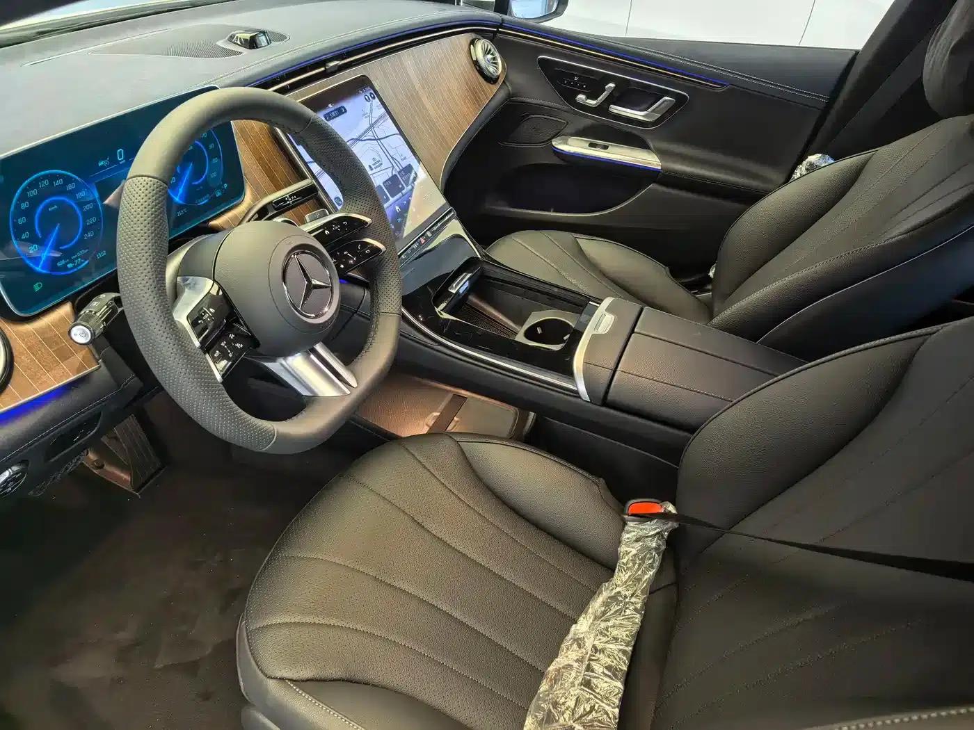 Mercedes-Benz EQE 2025 500 4MATIC Pioneer Edition — миниатюра 11