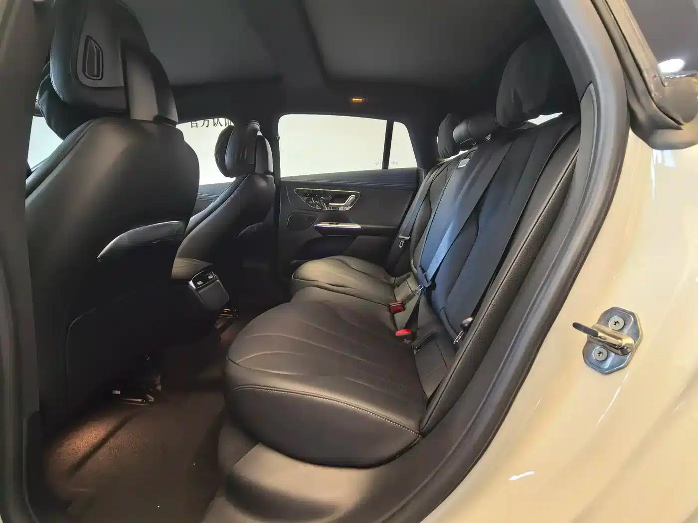 Mercedes-Benz EQE 2025 500 4MATIC Pioneer Edition — миниатюра 5