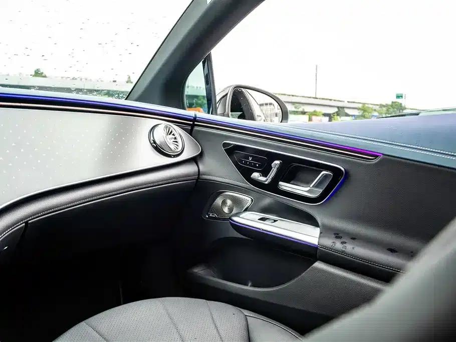 Mercedes-Benz EQE 2022 350 First Edition — миниатюра 19