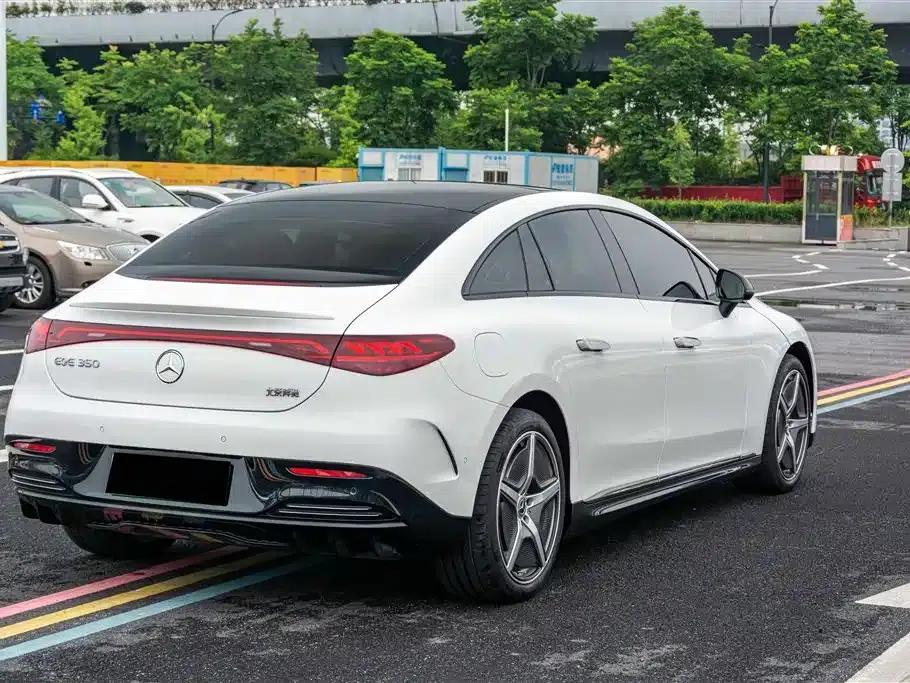 Mercedes-Benz EQE 2022 350 First Edition — миниатюра 8