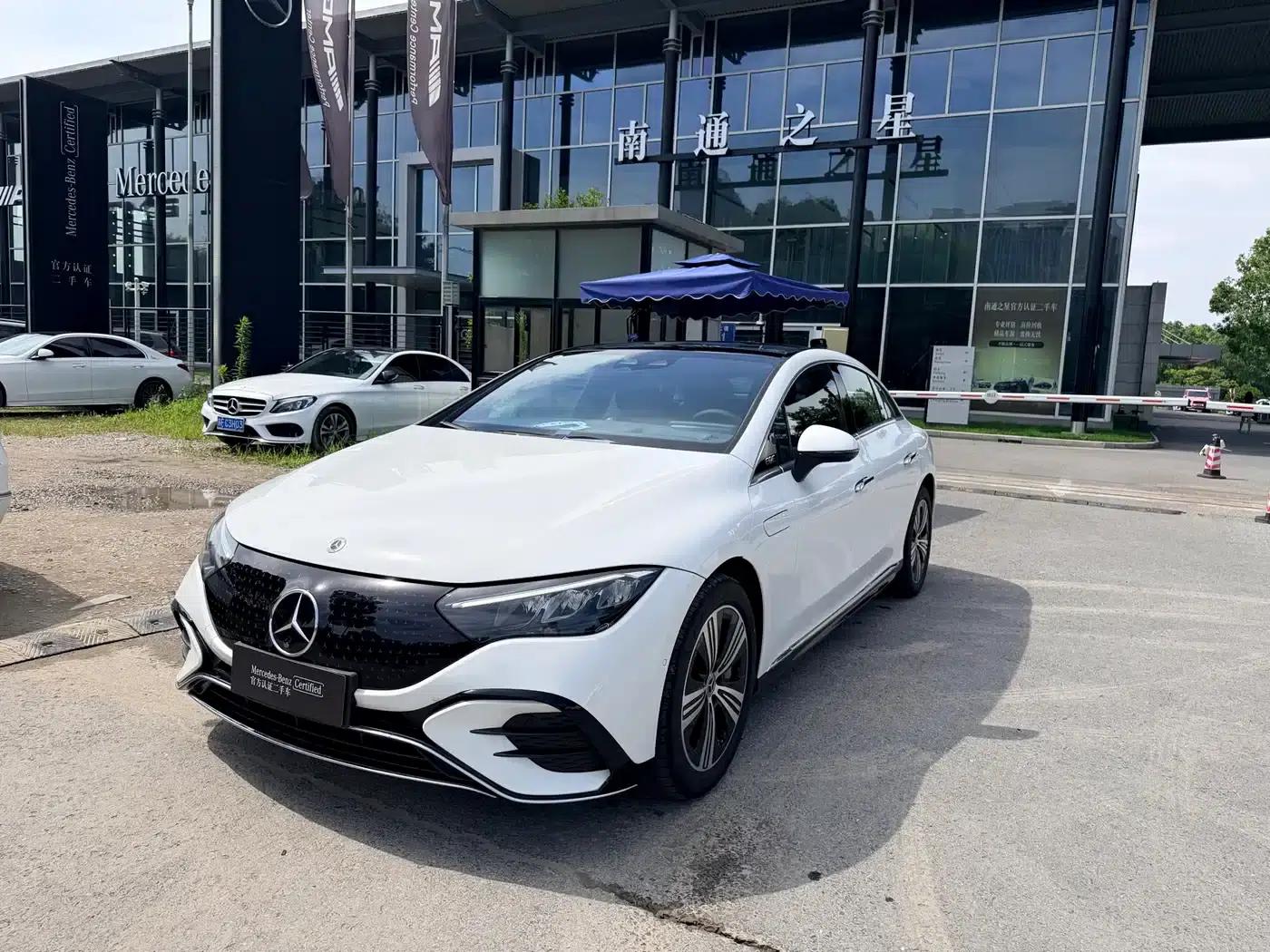 Mercedes-Benz EQE 2025 500 4MATIC Luxury Edition — миниатюра 1