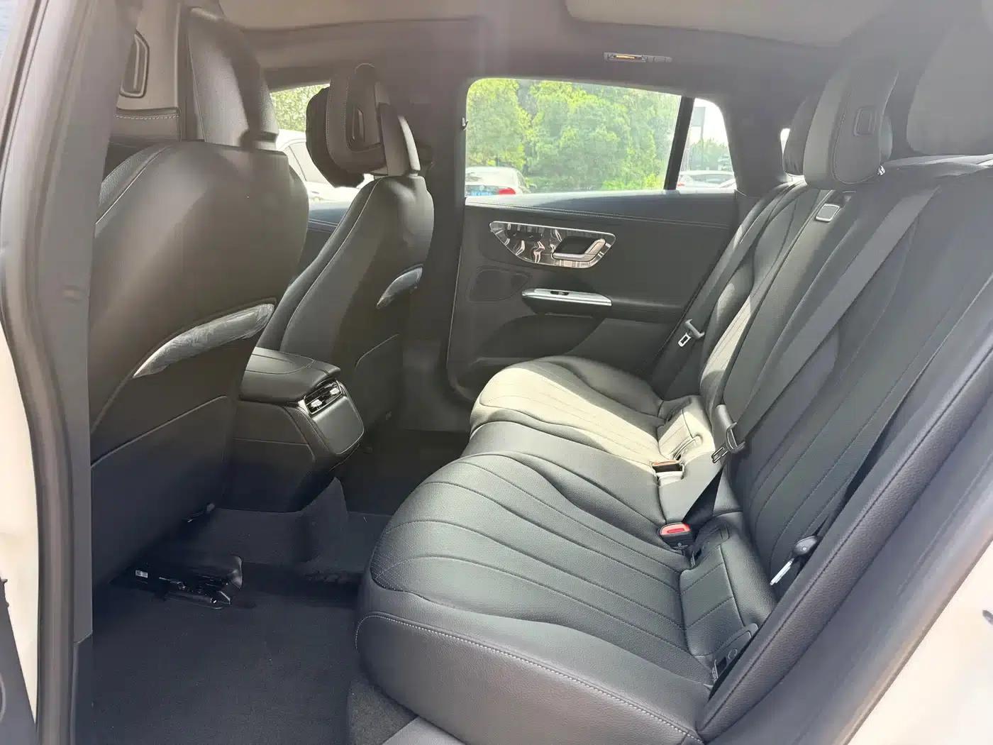 Mercedes-Benz EQE 2025 500 4MATIC Luxury Edition — миниатюра 7