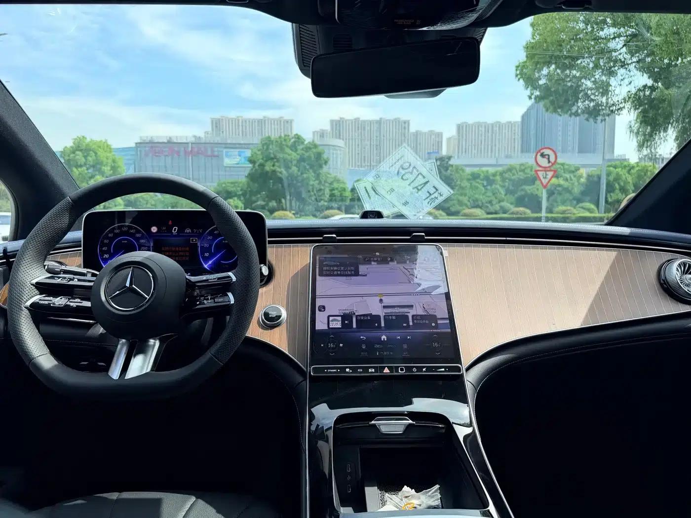 Mercedes-Benz EQE 2025 500 4MATIC Luxury Edition — миниатюра 8