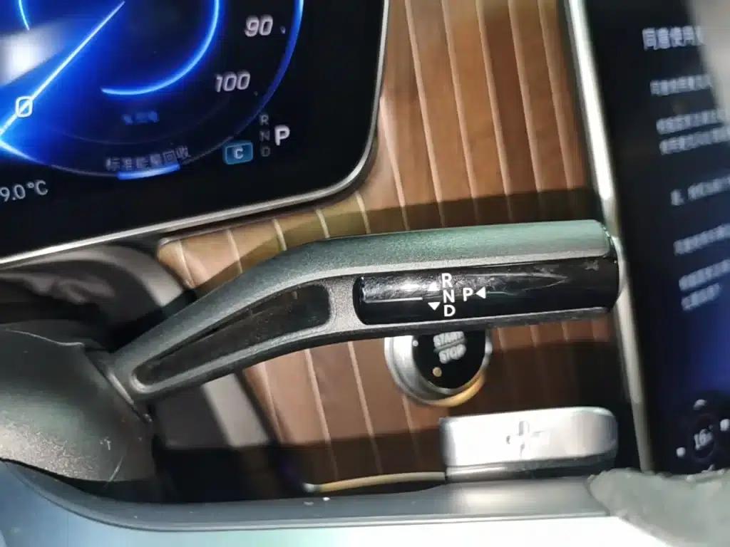 Mercedes-Benz EQE SUV 2024 500 4MATIC — миниатюра 14